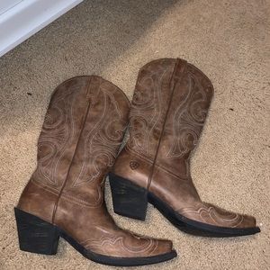 Ariat Women’s boots size 7